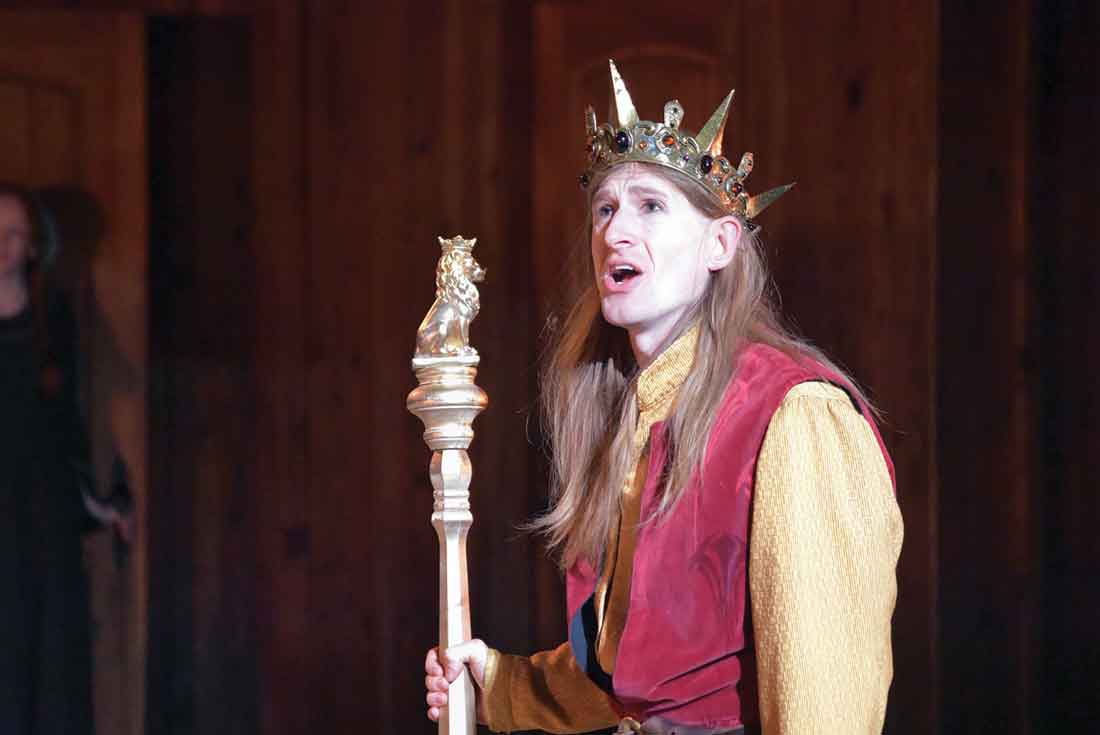 ‘Queen Margaret’s Version of Shakespeare’s  War of the Roses’ Shines at Theatricum